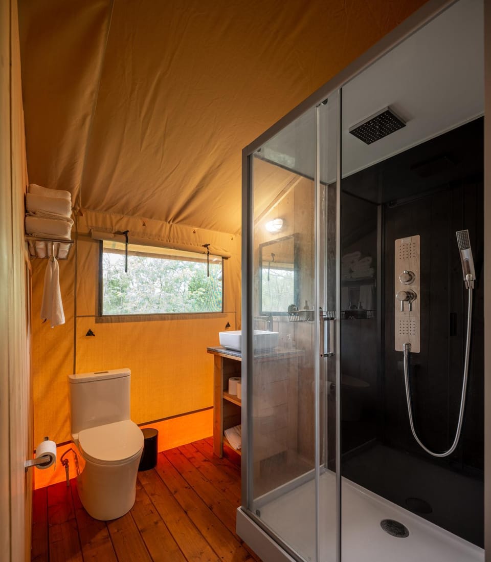Bathroom, Bath