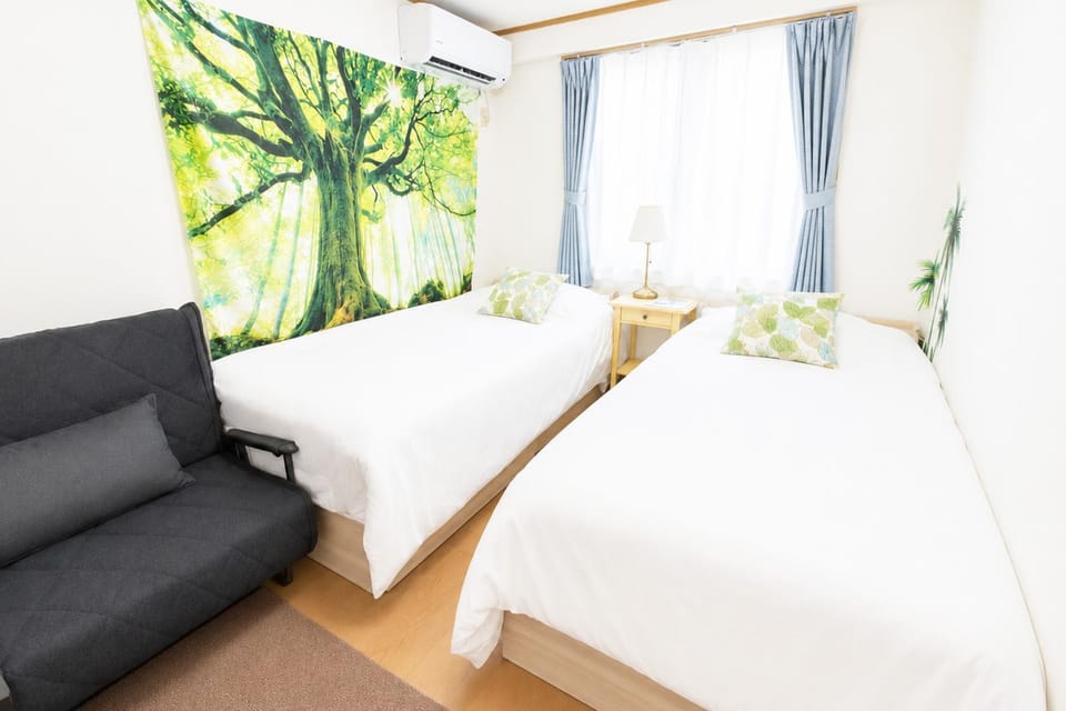 Bed, Photo of the whole room, Bedroom