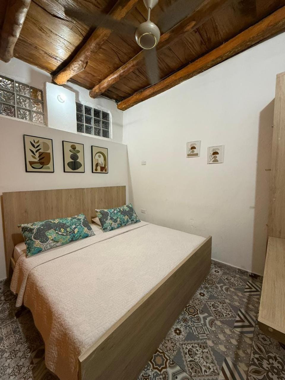 Hostal Casablanca Bed and Breakfast in San Gil