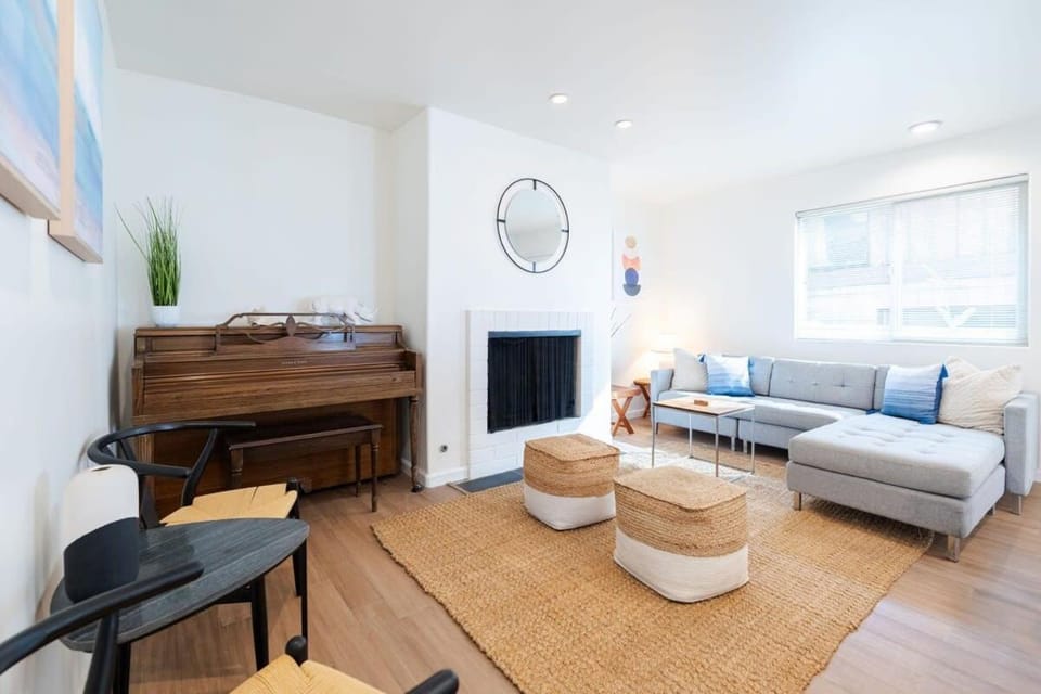 Sunset Serenity On The Cliffs - Balcony- Oceanview House in Sunset Cliffs