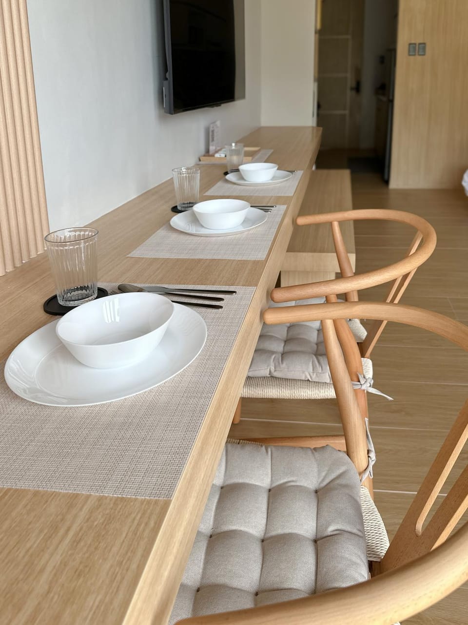 Seating area, Dining area