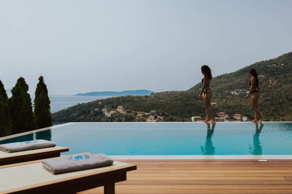 Swimming pool, Location