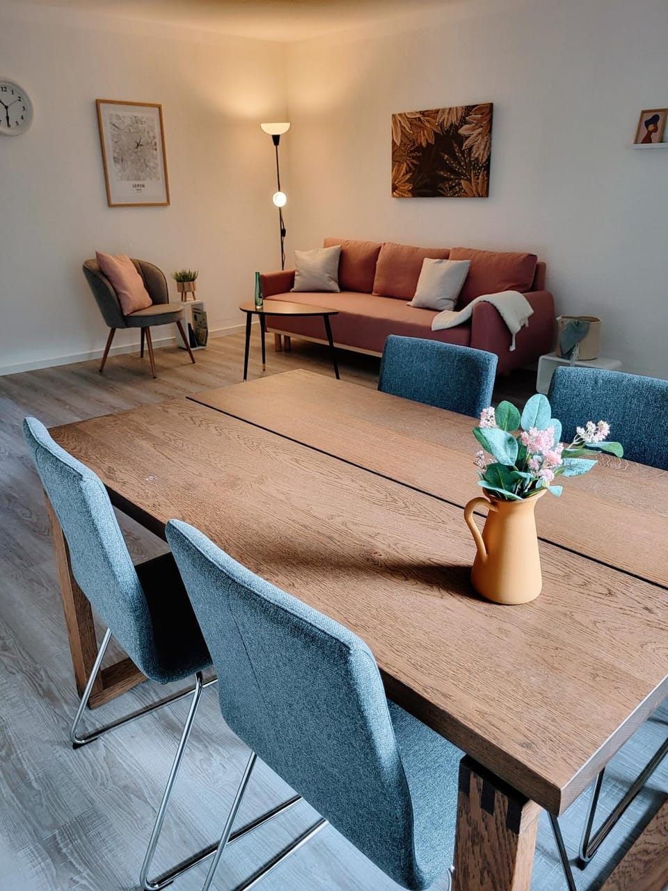 Living room, Dining area