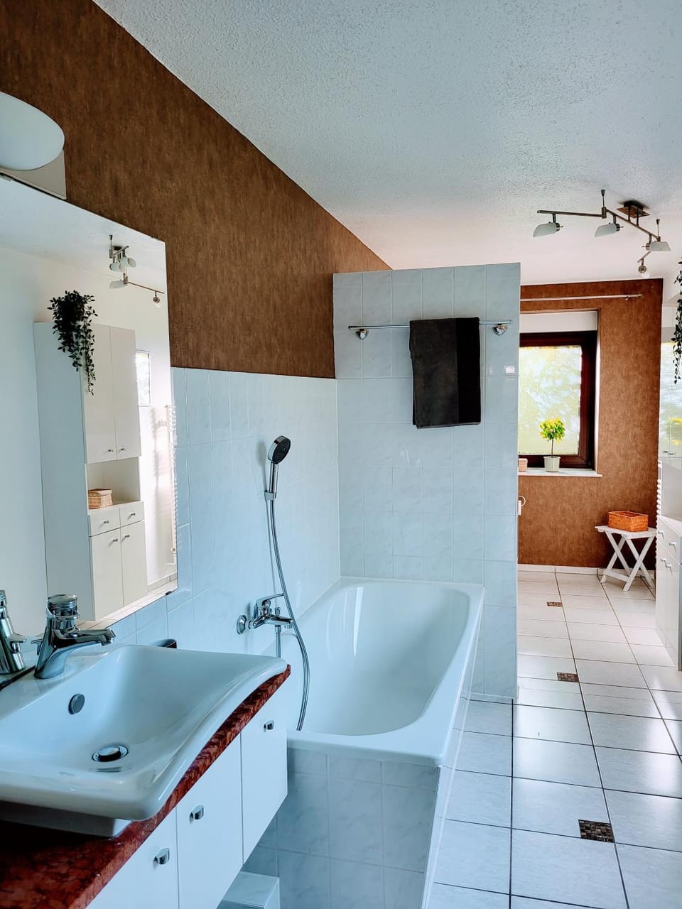 Bathroom, Bath