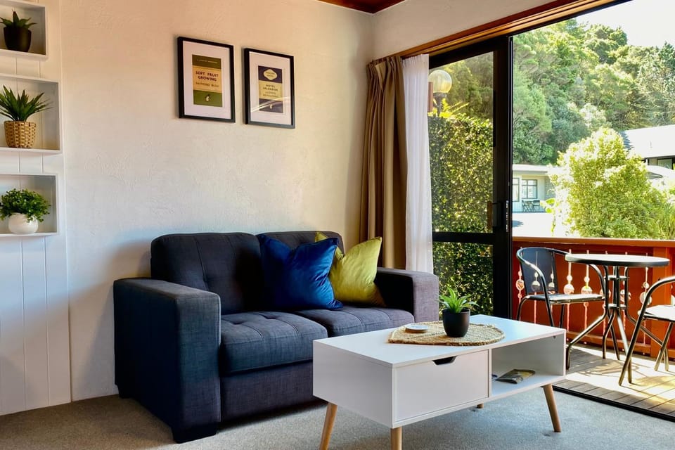 Day, View (from property/room), Balcony/Terrace, Living room, Seating area