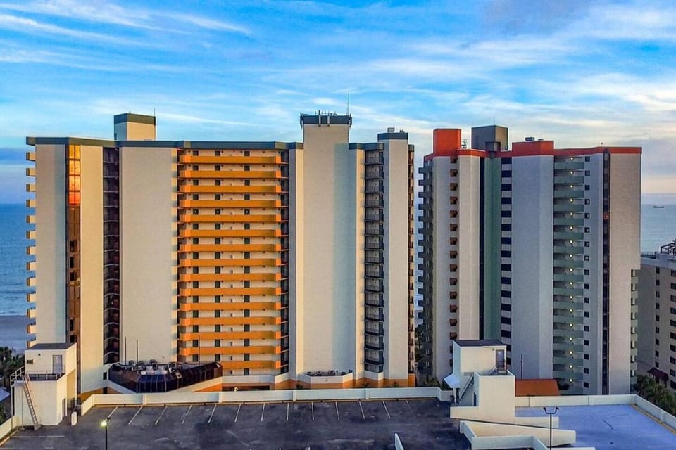 WINTER RATES! Seaside Serenity Oceanview Suite Amazing Views 604 Apartment in Myrtle Beach