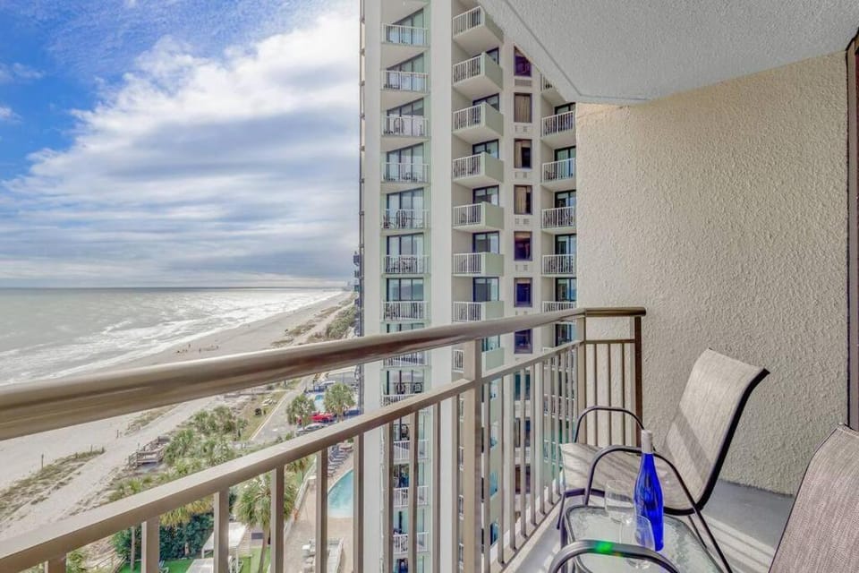 Patio, Balcony/Terrace, Beach