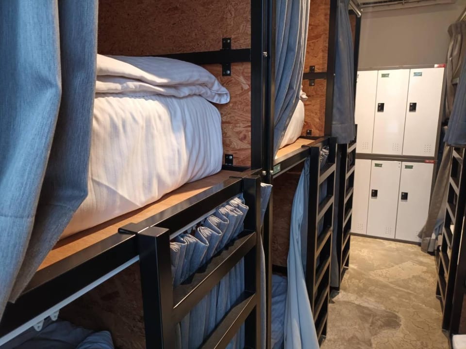 bunk bed
