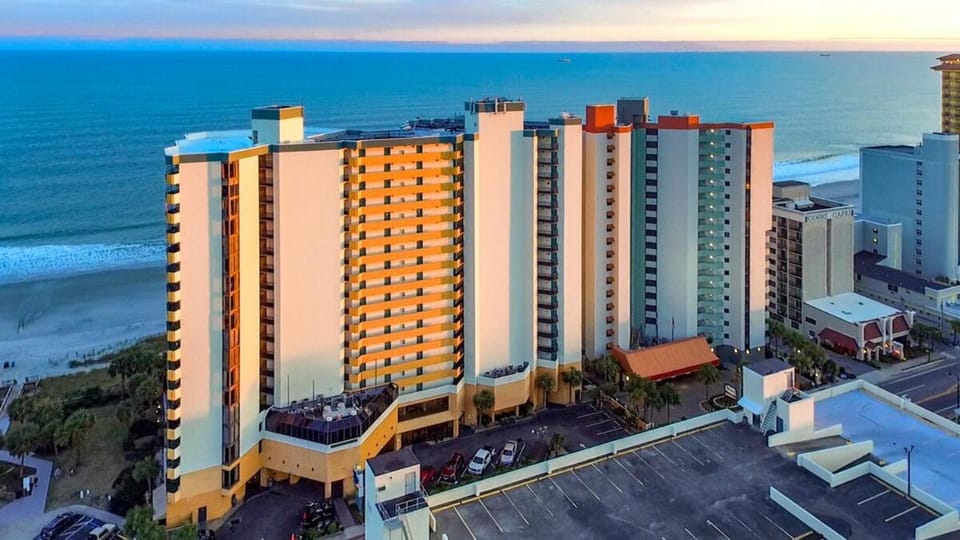 Stupendous Oceanfront 1Br Suite Dog Friendly! 1608 Apartment in Myrtle Beach