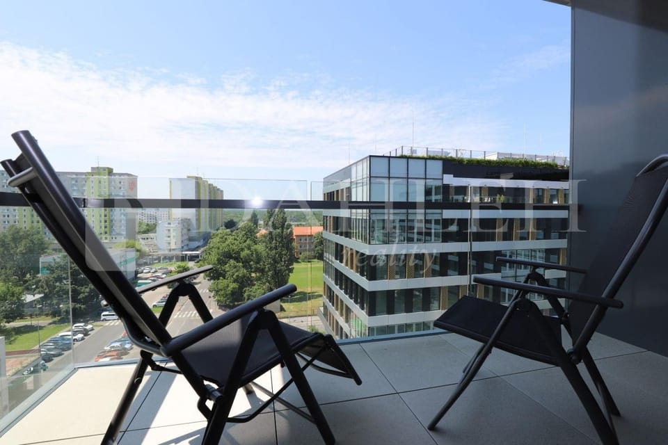 Einpark Fabulous Apartment with Private parking Apartment in Bratislava