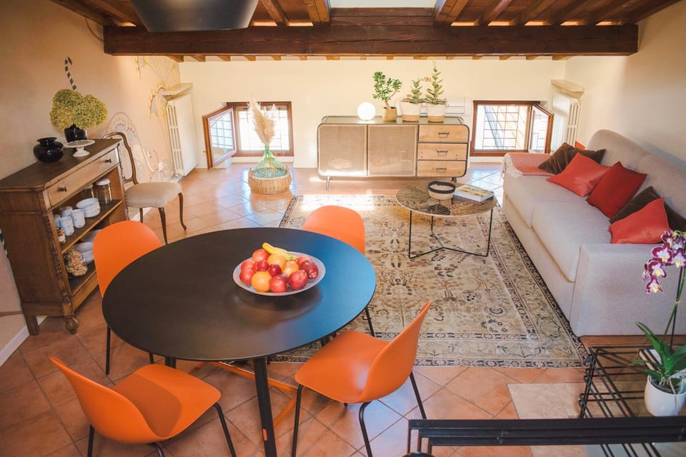 Living room, Seating area, Dining area