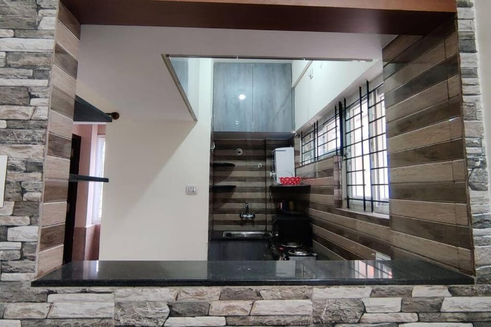Attractive 2bhk wid kitchen&wifi Apartment in Bengaluru