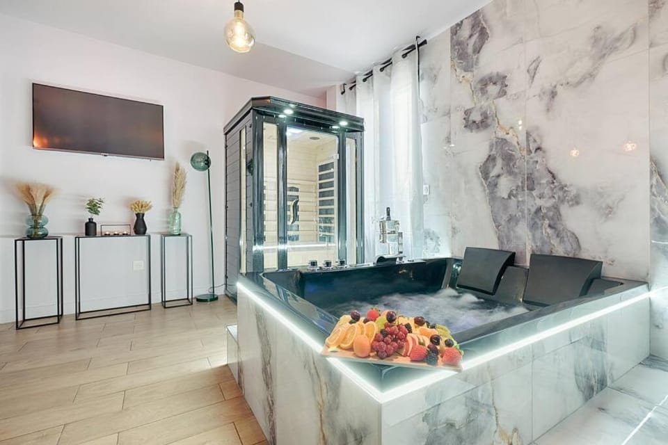 Welcome to Parisian Lovers ! Apartment in Île-de-France