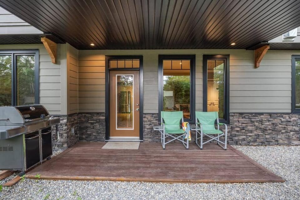 Patio, Facade/entrance, BBQ facilities