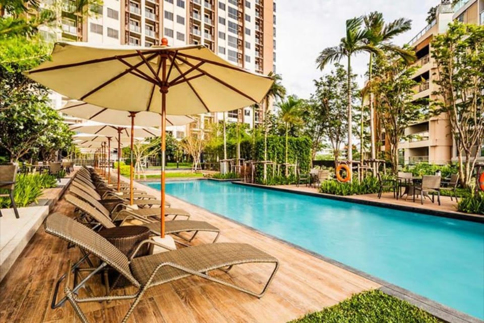 Swimming pool, Swimming pool, sunbed