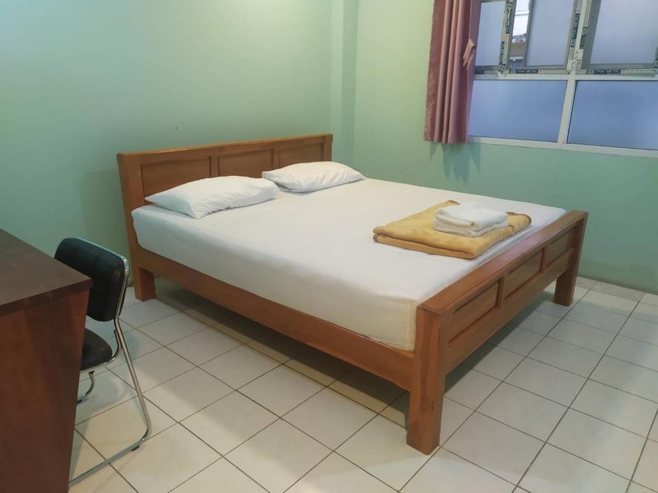 โรงแรมพรถวิล ศรีสะเกษ Sisaket PonTaWin Budget Inn Hotel in Laos
