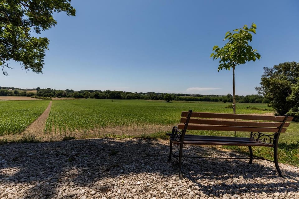 Juine House in Nouvelle-Aquitaine