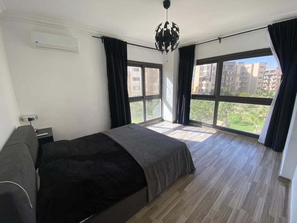 Bed, Photo of the whole room, Bedroom, air conditioner