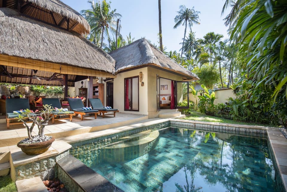 Property building, Swimming pool