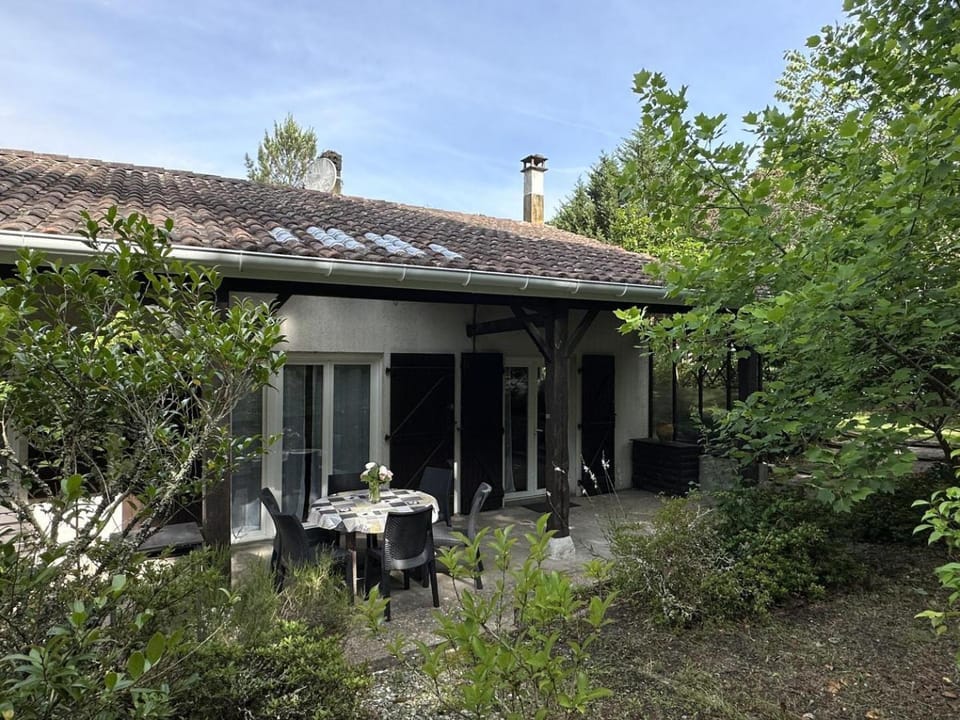 A bascarry House in Nouvelle-Aquitaine