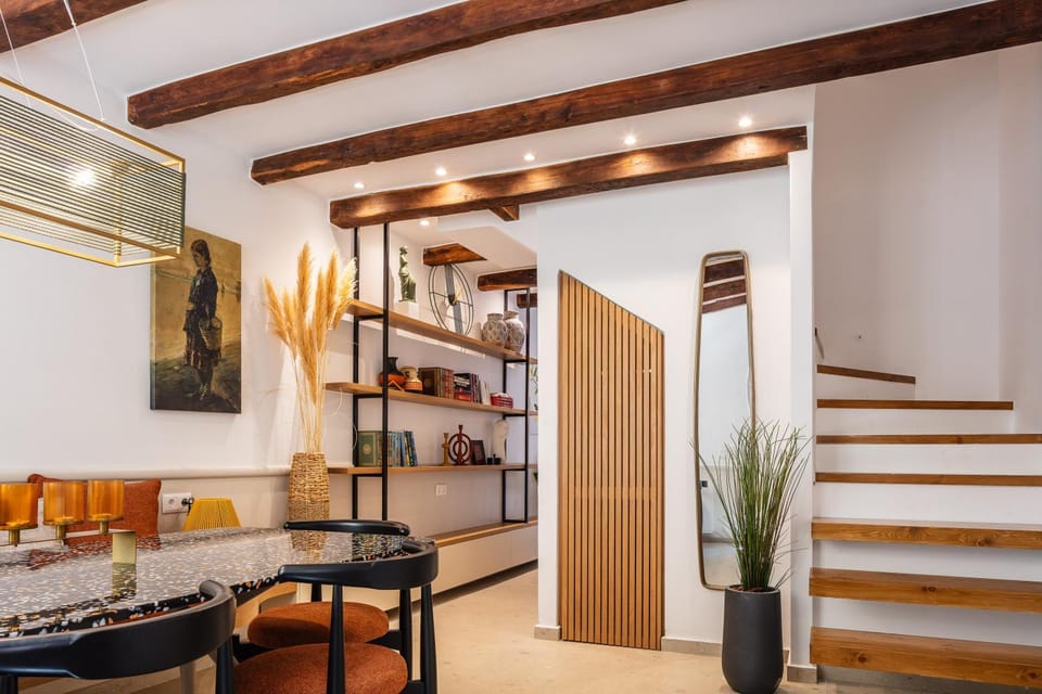 Decorative detail, Dining area