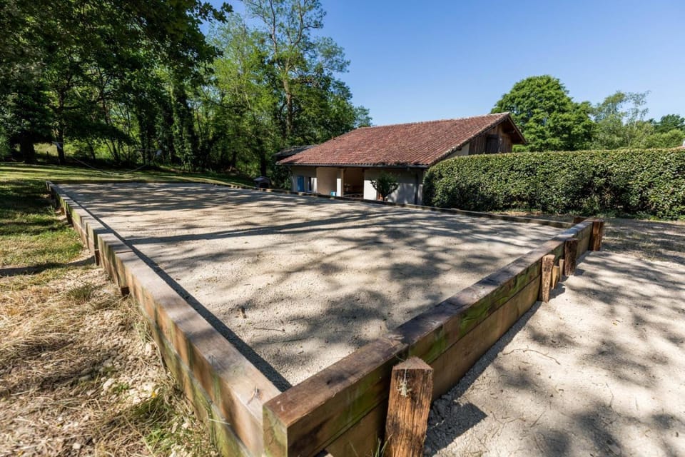 La grange du petit blay House in Nouvelle-Aquitaine