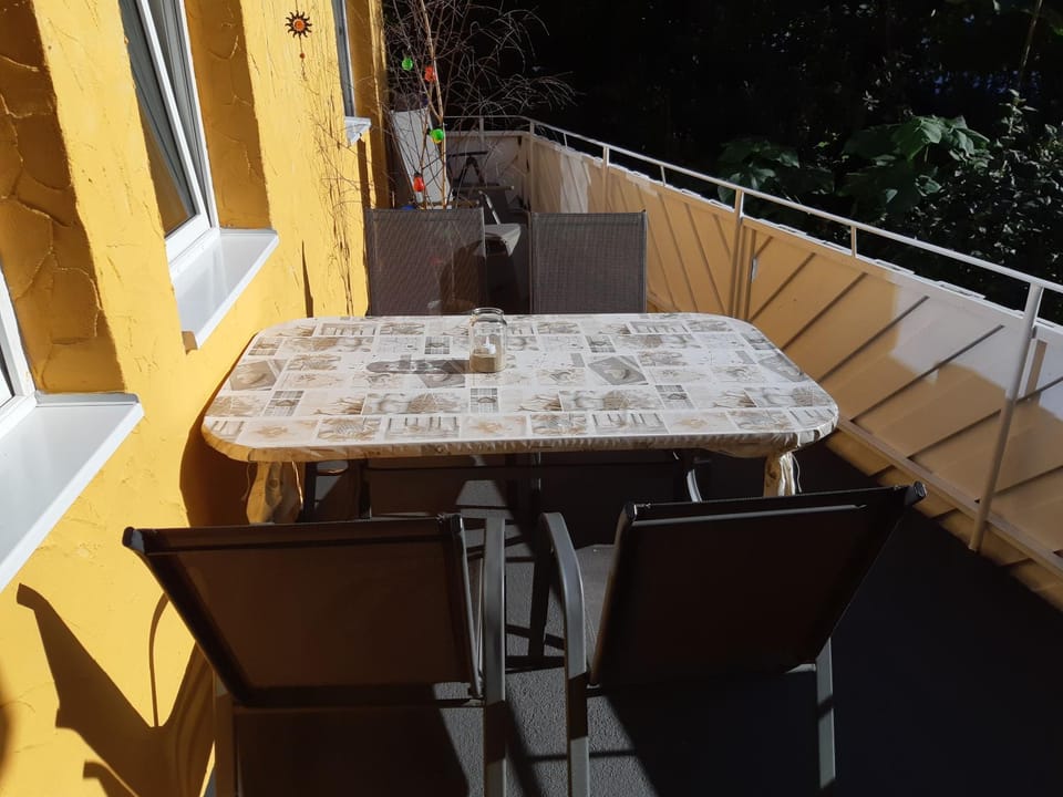 Property building, Balcony/Terrace