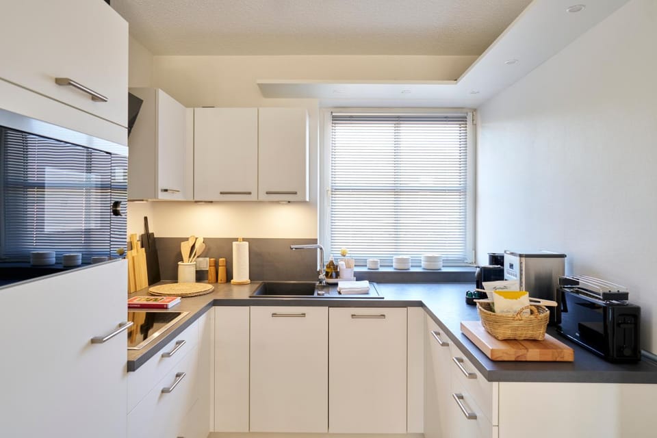 Coffee/tea facilities, Kitchen or kitchenette, dishwasher, oven, pet friendly, stove, toaster