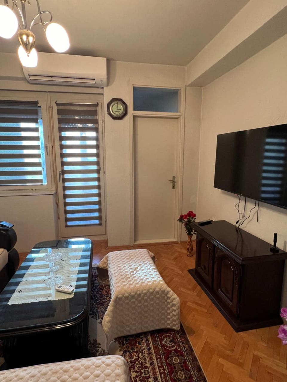 TV and multimedia, Living room, air conditioner