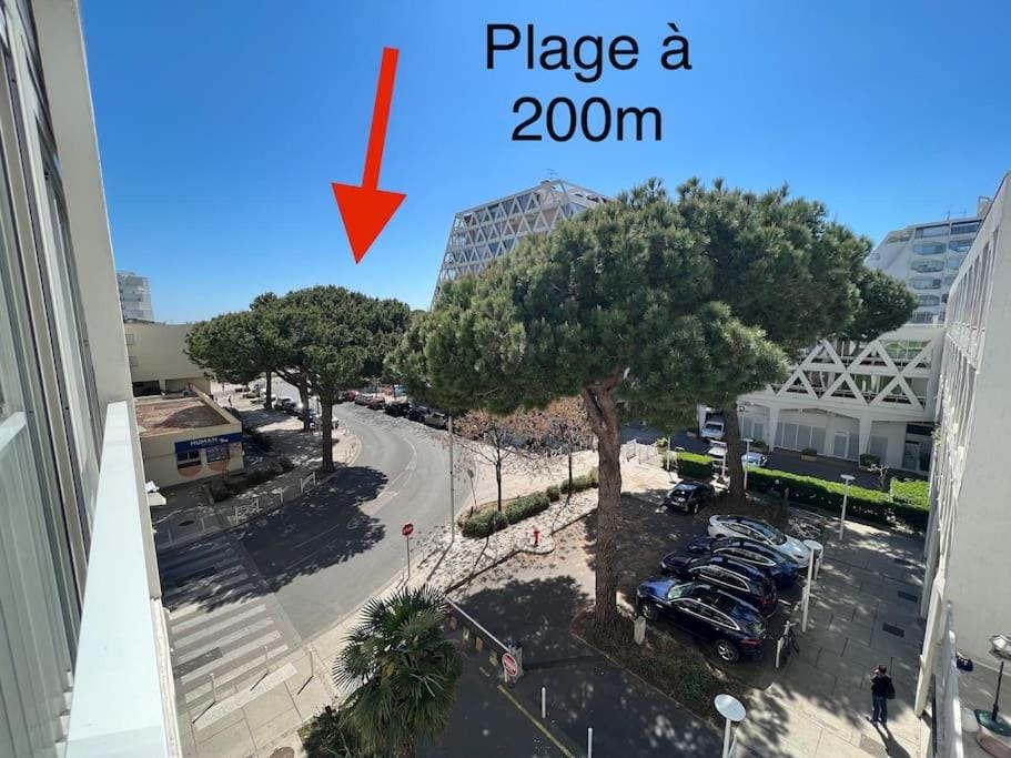 Day, Neighbourhood, Street view, Parking
