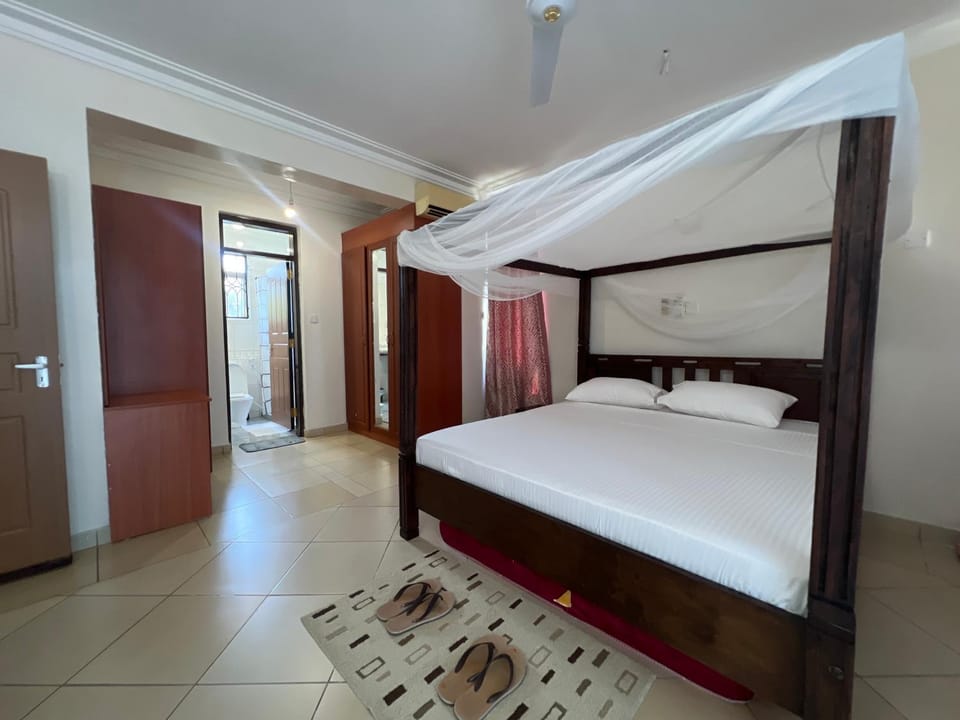 Bed, Bedroom, wardrobe