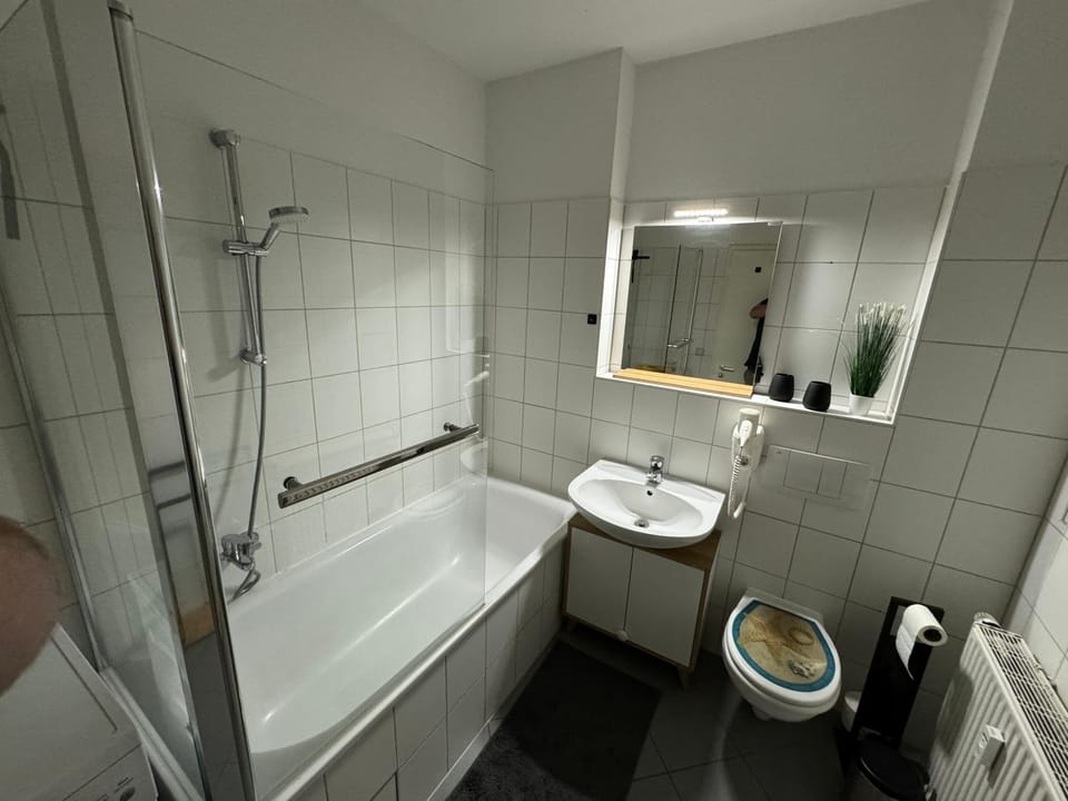 Shower, Bathroom, Bath