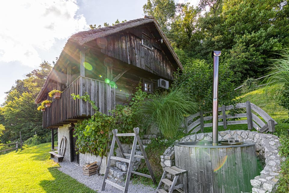 Property building, Hot Tub