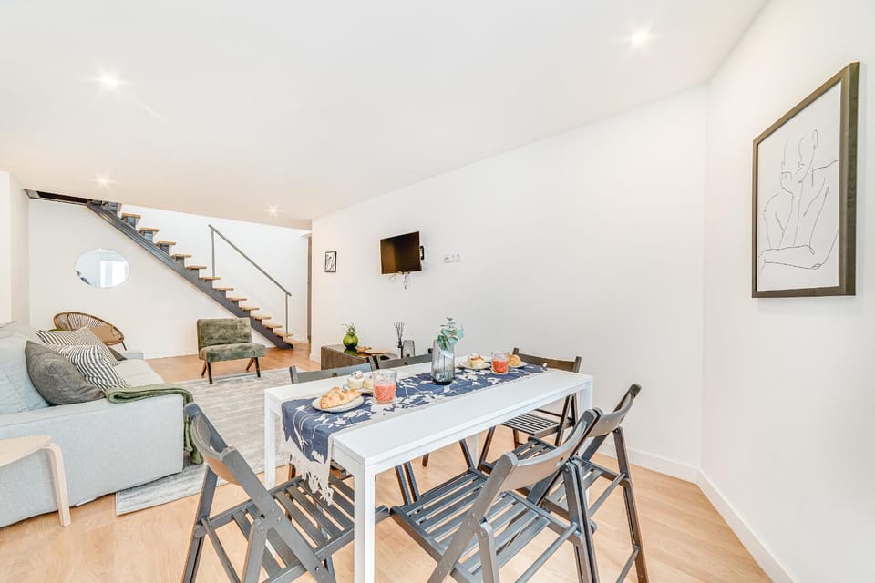 Living room, Seating area, Dining area
