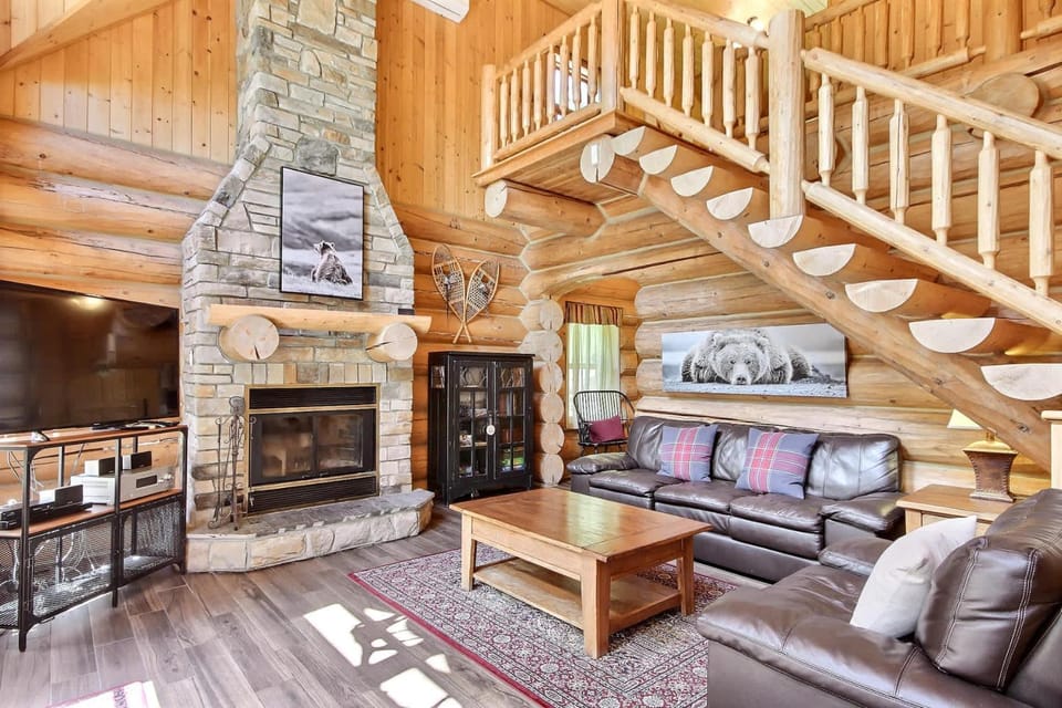 Waterfront - Perfect Family fun Chalet in Quebec