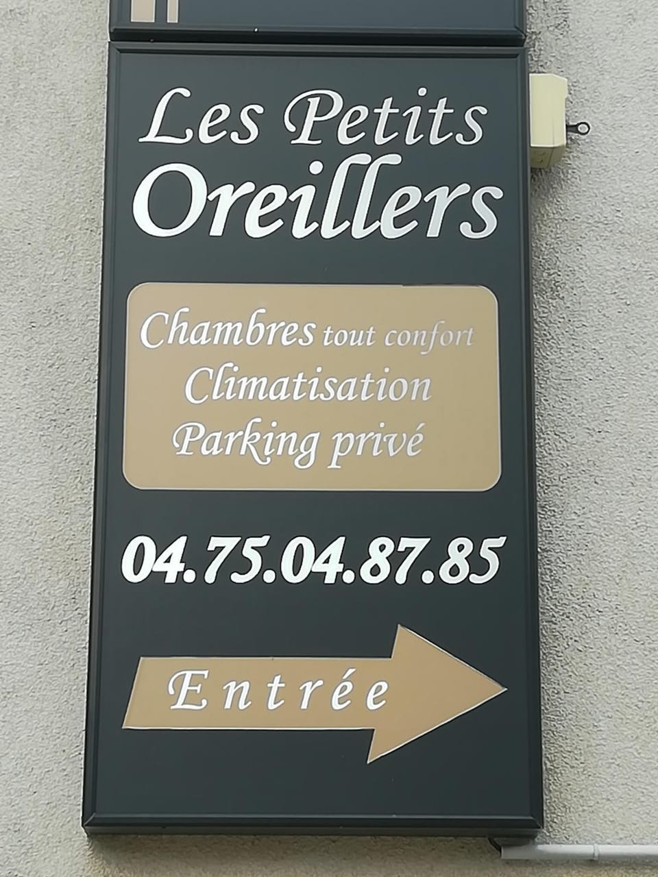Property logo or sign