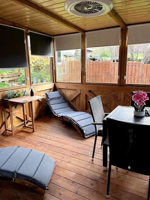 Balcony/Terrace, Seating area, Dining area