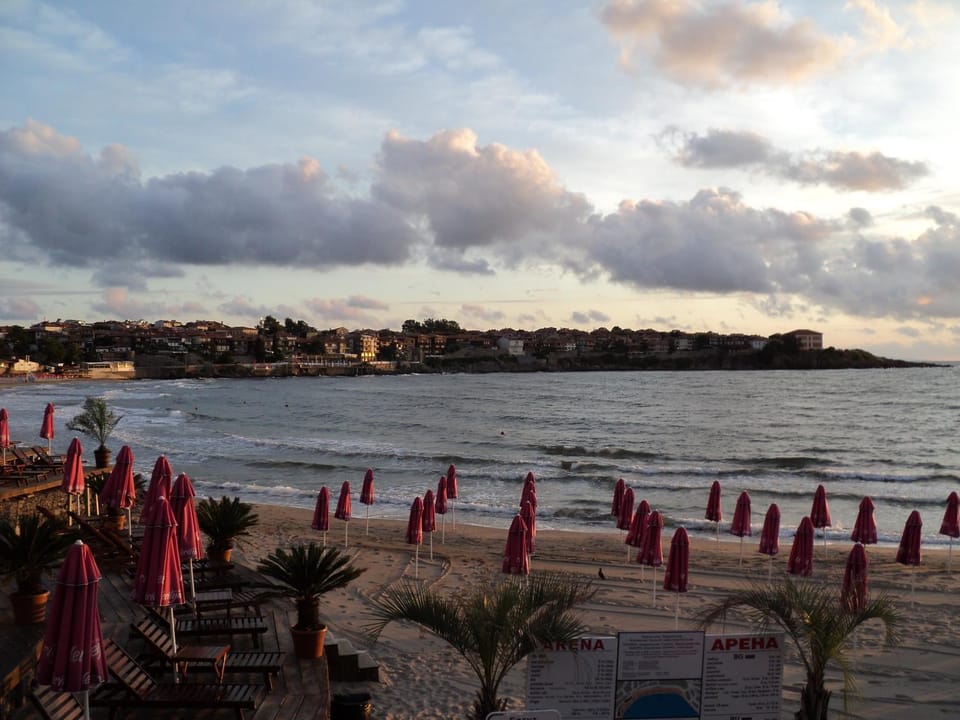 Nearby landmark, Day, Natural landscape, Beach, Sunrise