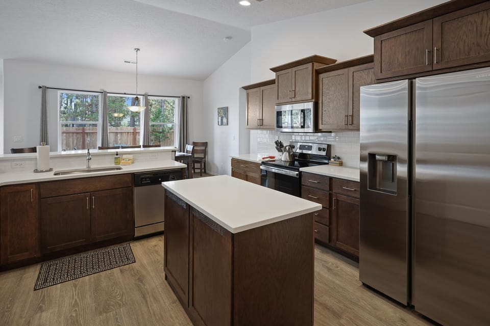 172 Avocet home House in Three Rivers