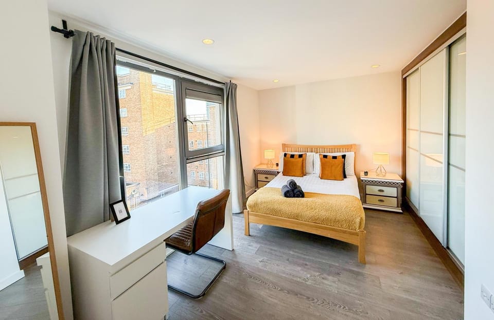 Property building, Bed, View (from property/room), Seating area, Bedroom, flat iron, hair dryier, heating, towels, wardrobe