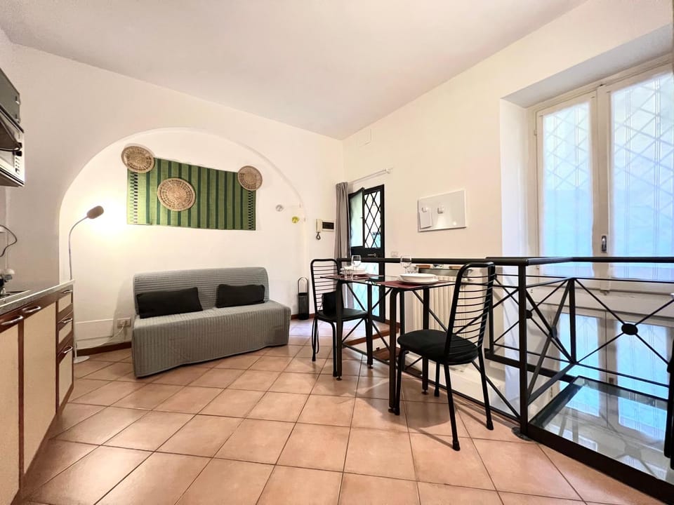 Old Style Navigli Apartment Apartment in Milan