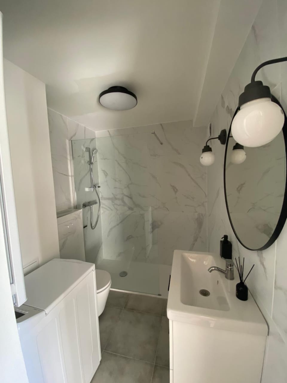 Shower, Toilet, Bathroom