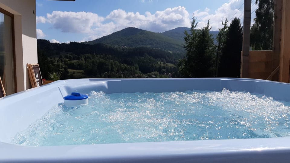 Natural landscape, Hot Tub, Mountain view