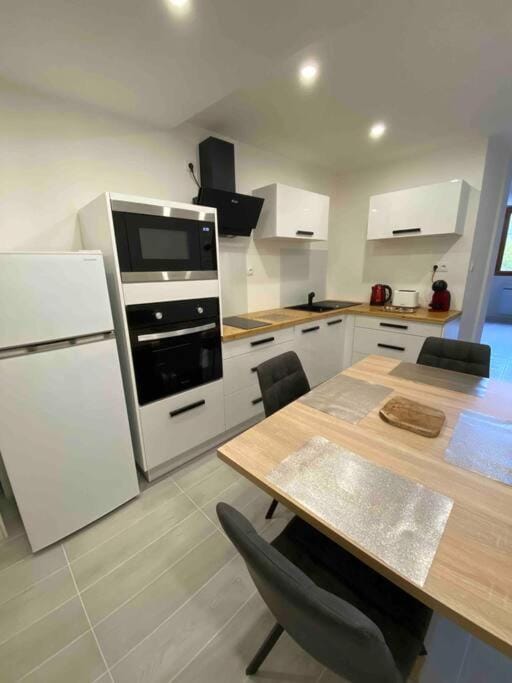 T2 à 150m du village Apartment in Provence-Alpes-Côte d'Azur