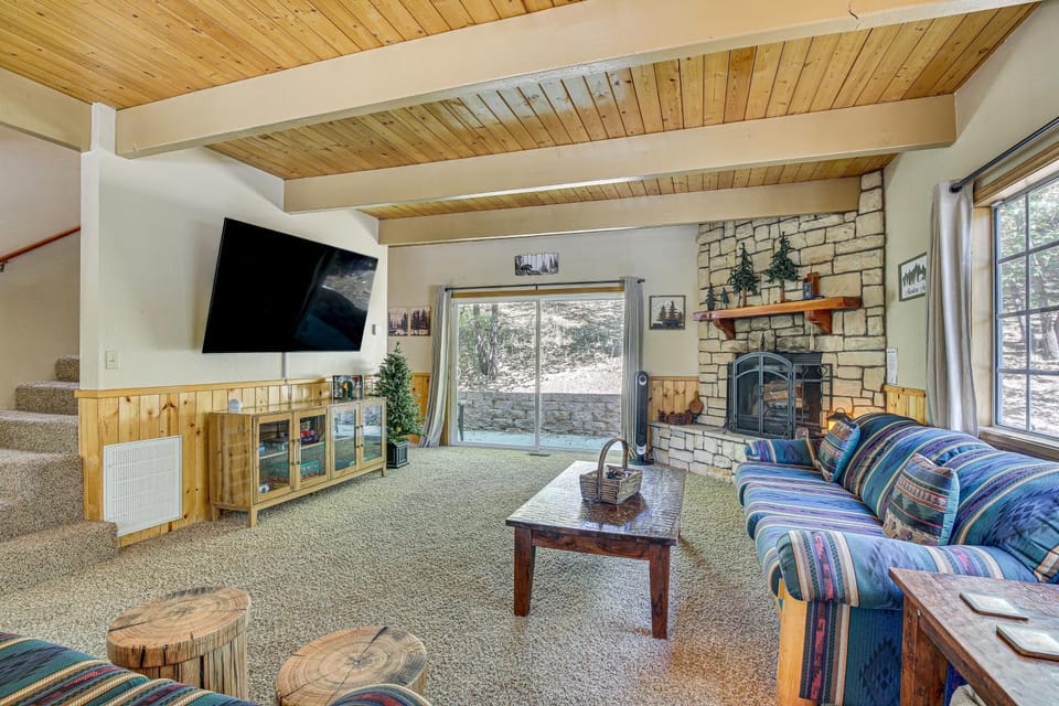 Big Bear Lake Cabin w/ Deck, Grill & Fireplace! Cabin in Big Bear