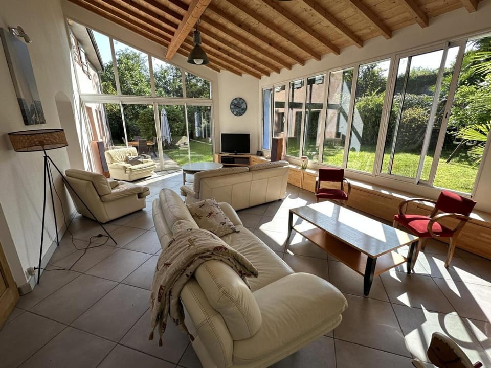 La masqueria House in Nouvelle-Aquitaine