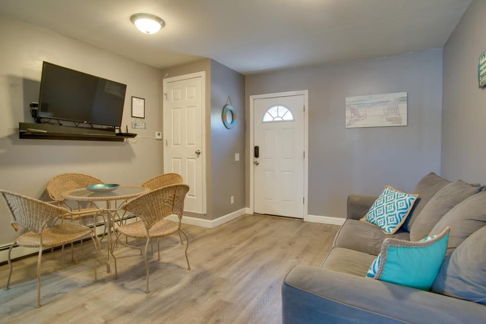 Central Cape Cod Escape in South Yarmouth! Apartment in West Dennis