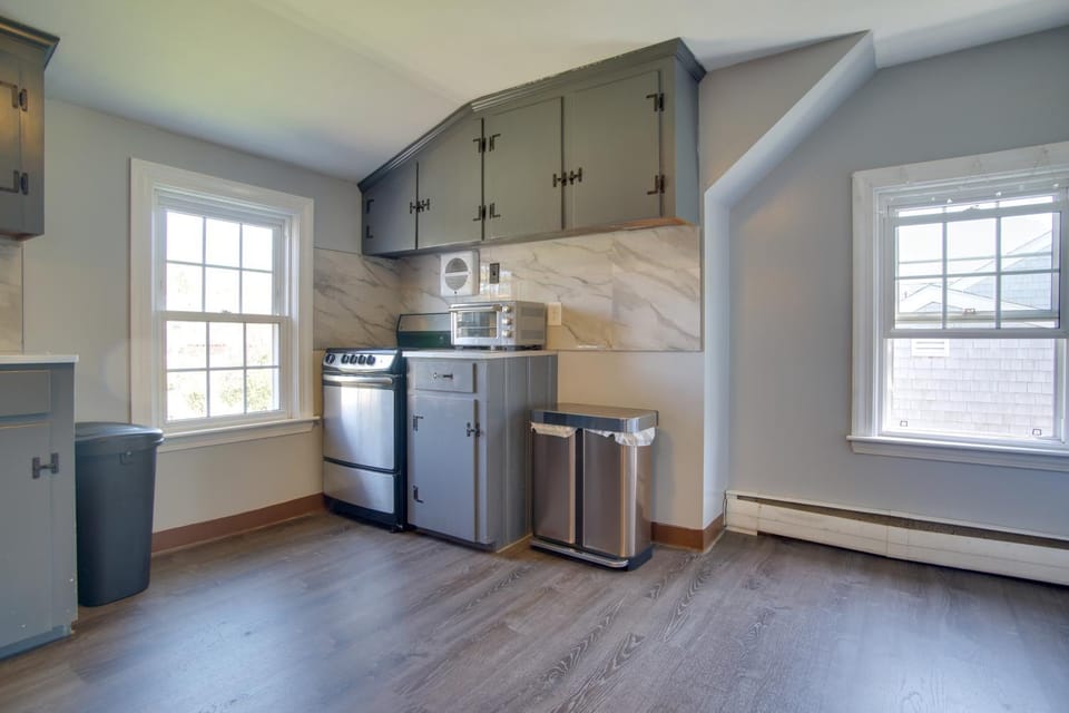 Coastal Charm in Yarmouth: Walkable + Convenient Apartment in West Dennis