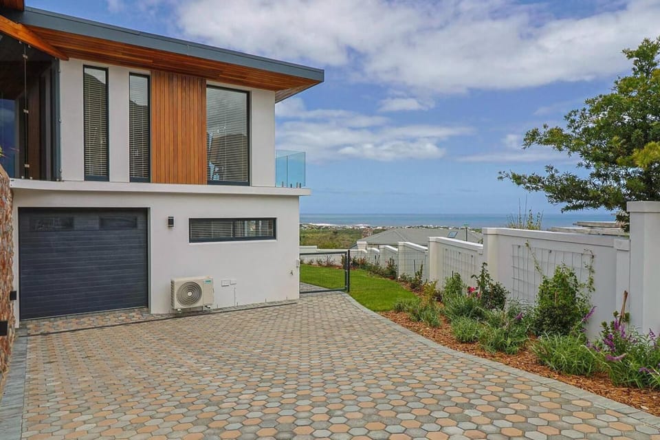 The View, Apartment, with magnificent sea view Apartment in Western Cape