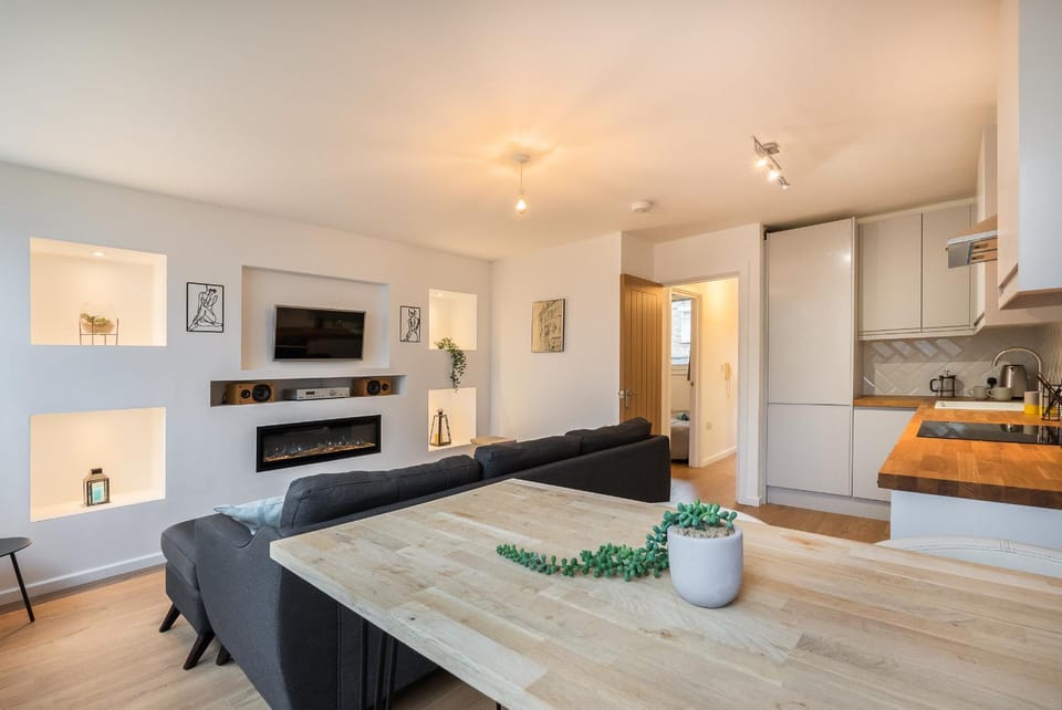 Central and quite flat in Angel Apartment in London Borough of Islington